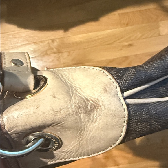 Michael Kors purse with handle and shoulder strap - Picture 11 of 12